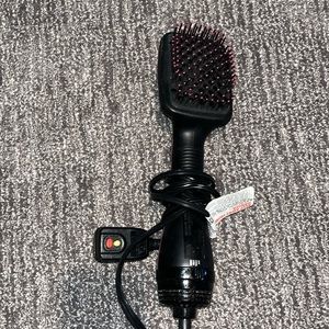 Revlon blow dry brush